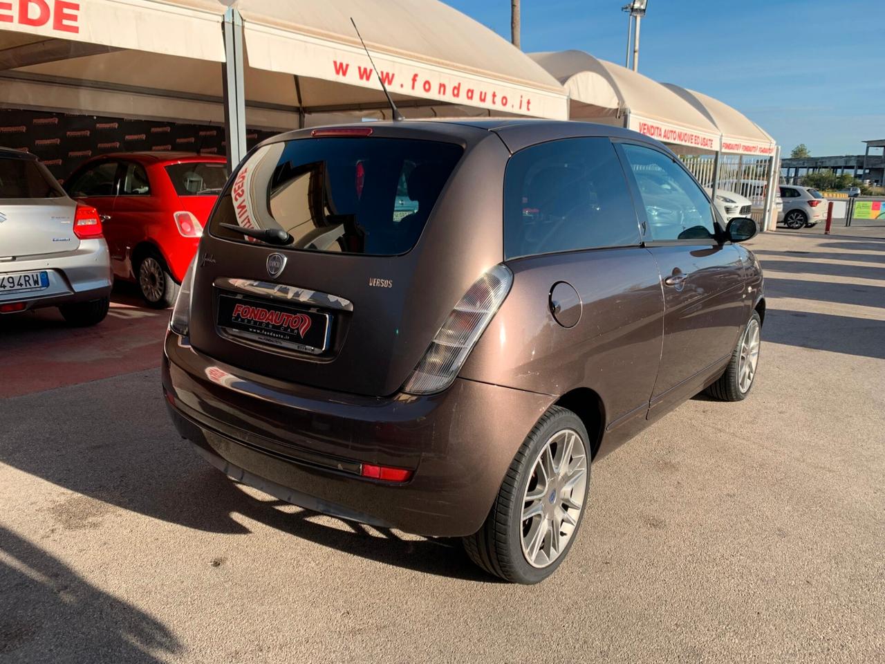 Lancia Ypsilon 1.2 Versus