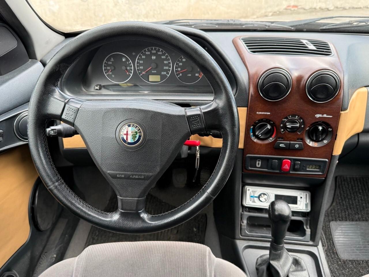 Alfa Romeo 146 1.6i 16V Twin Spark cat L