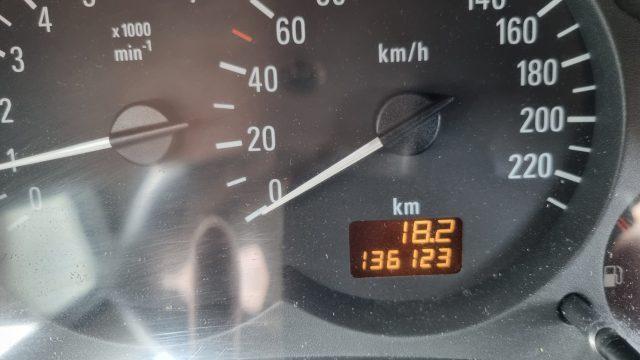 OPEL Corsa 1.2i 16V cat 5 porte Club