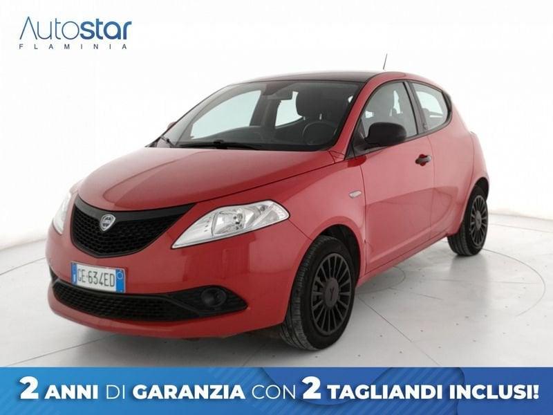 Lancia Ypsilon 1.0 firefly hybrid Silver s&s 70cv