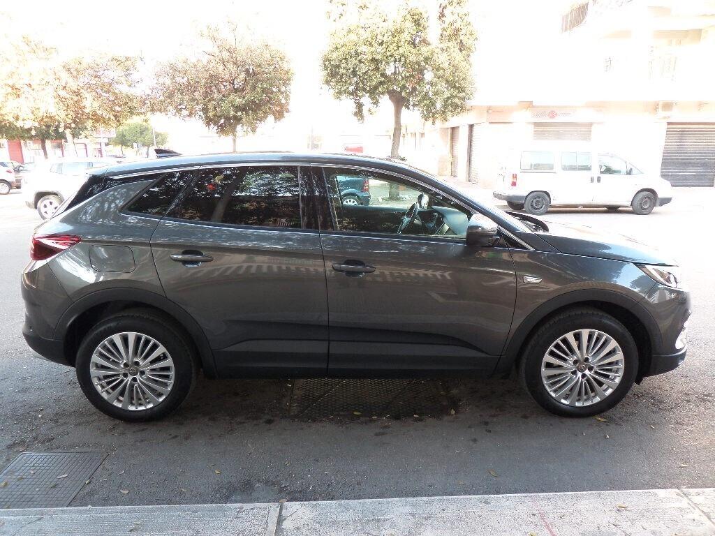 OPEL GRANDLAND X 1.5D ECOTEC INNOVATION AUT - Navi-2 Park-Camera