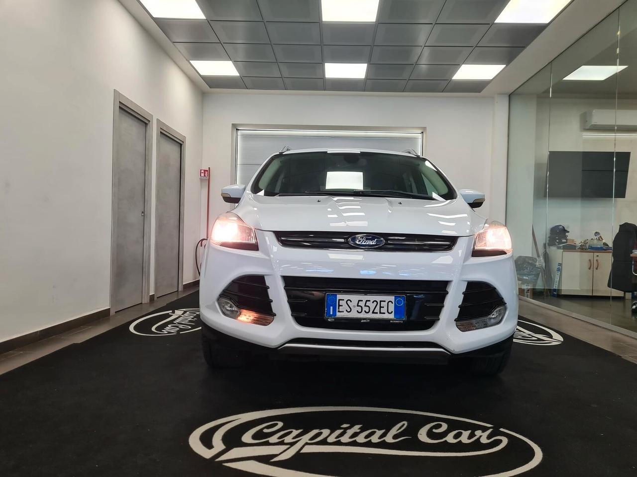 Ford Kuga 2.0 TDCI 140 CV 4WD Powershift Titanium