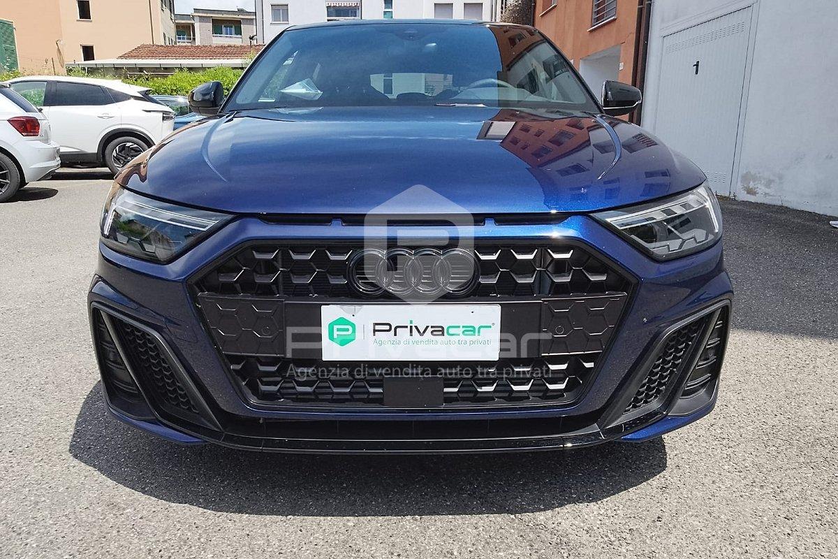 AUDI A1 SPB 40 TFSI S tronic Identity Black