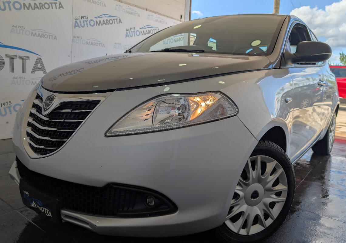 Lancia Ypsilon 1.2 8v Elefantino ecochic Gpl 69cv