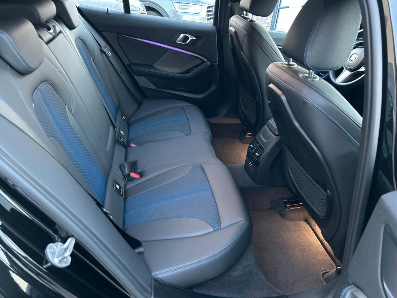 BMW M135i XDrive 306CV F40 auto