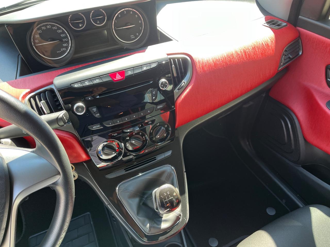 Lancia Ypsilon 1.2 69 CV Black/Red-km72000-