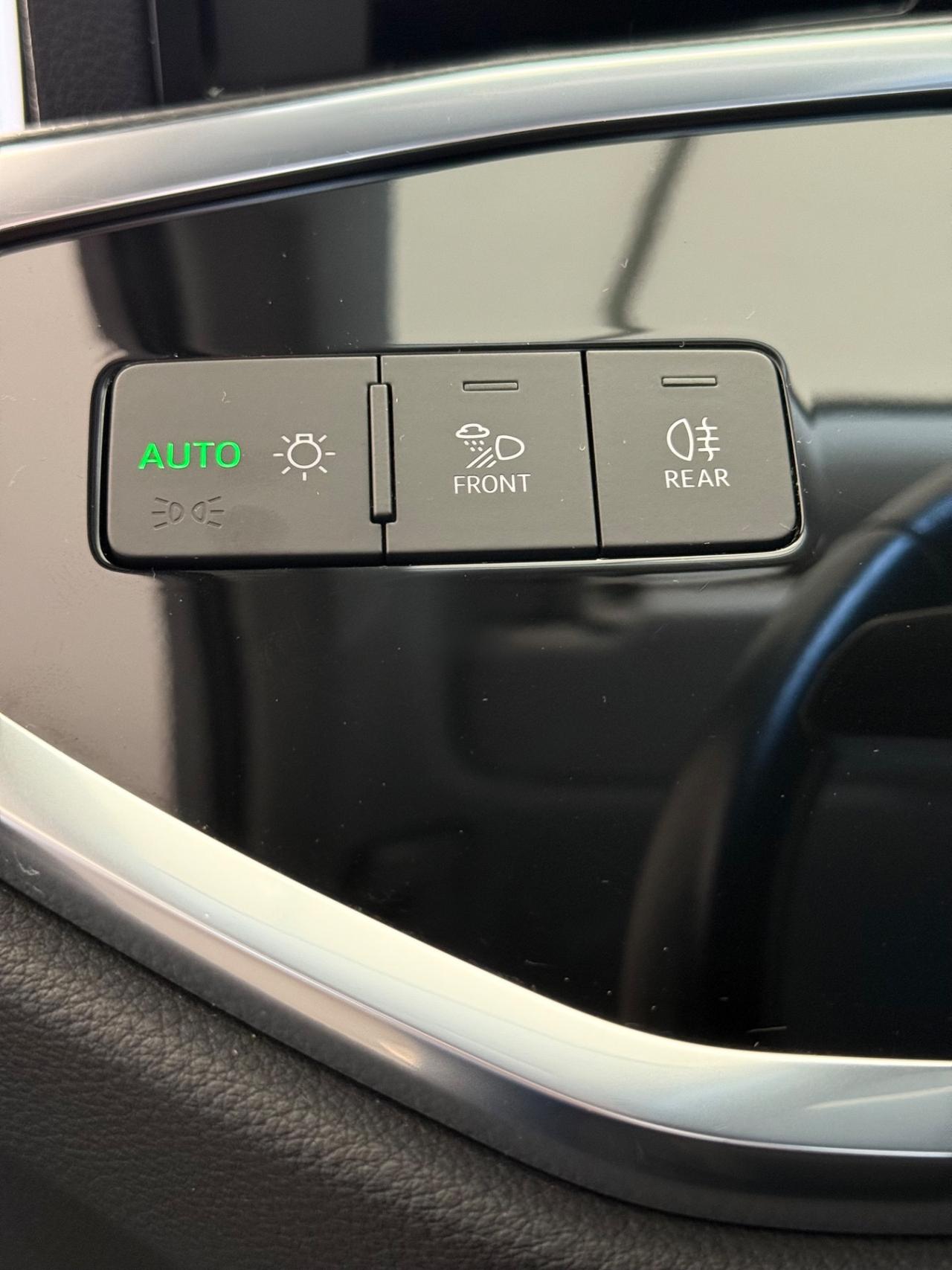 Audi Q3 35 2.0 Tdi 150CV Stron Advanced-LED