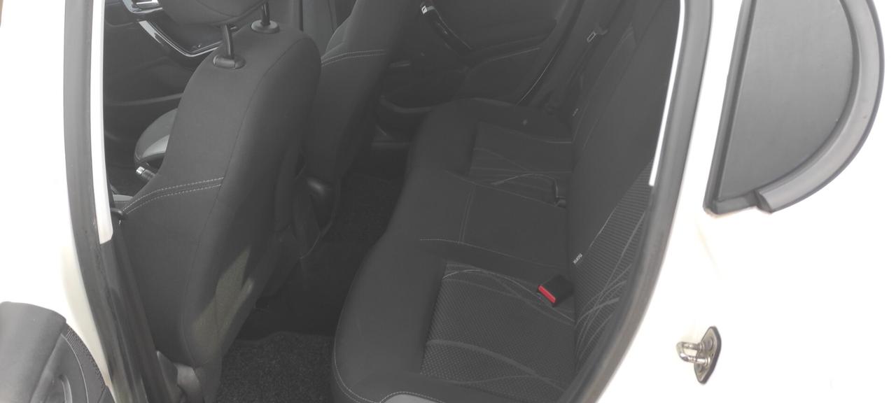 Peugeot 208 1.4 HDi 68 CV 5 porte Allure