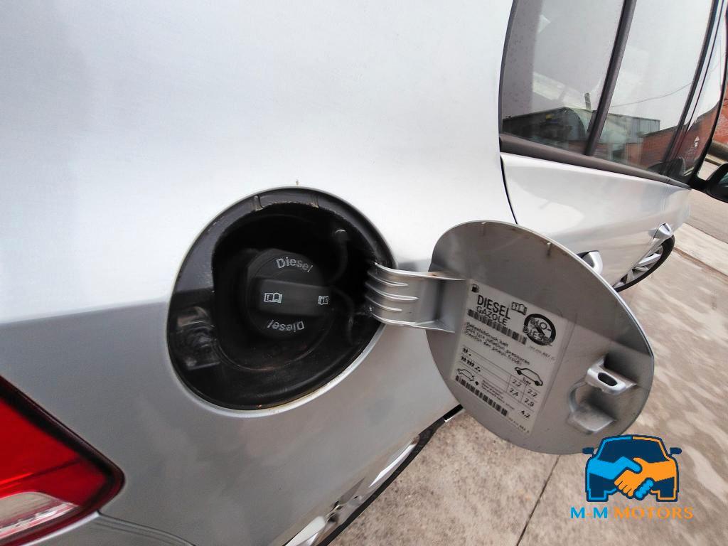 Volkswagen Golf 5 Porte Golf 5p 1.6 tdi Sport Edition