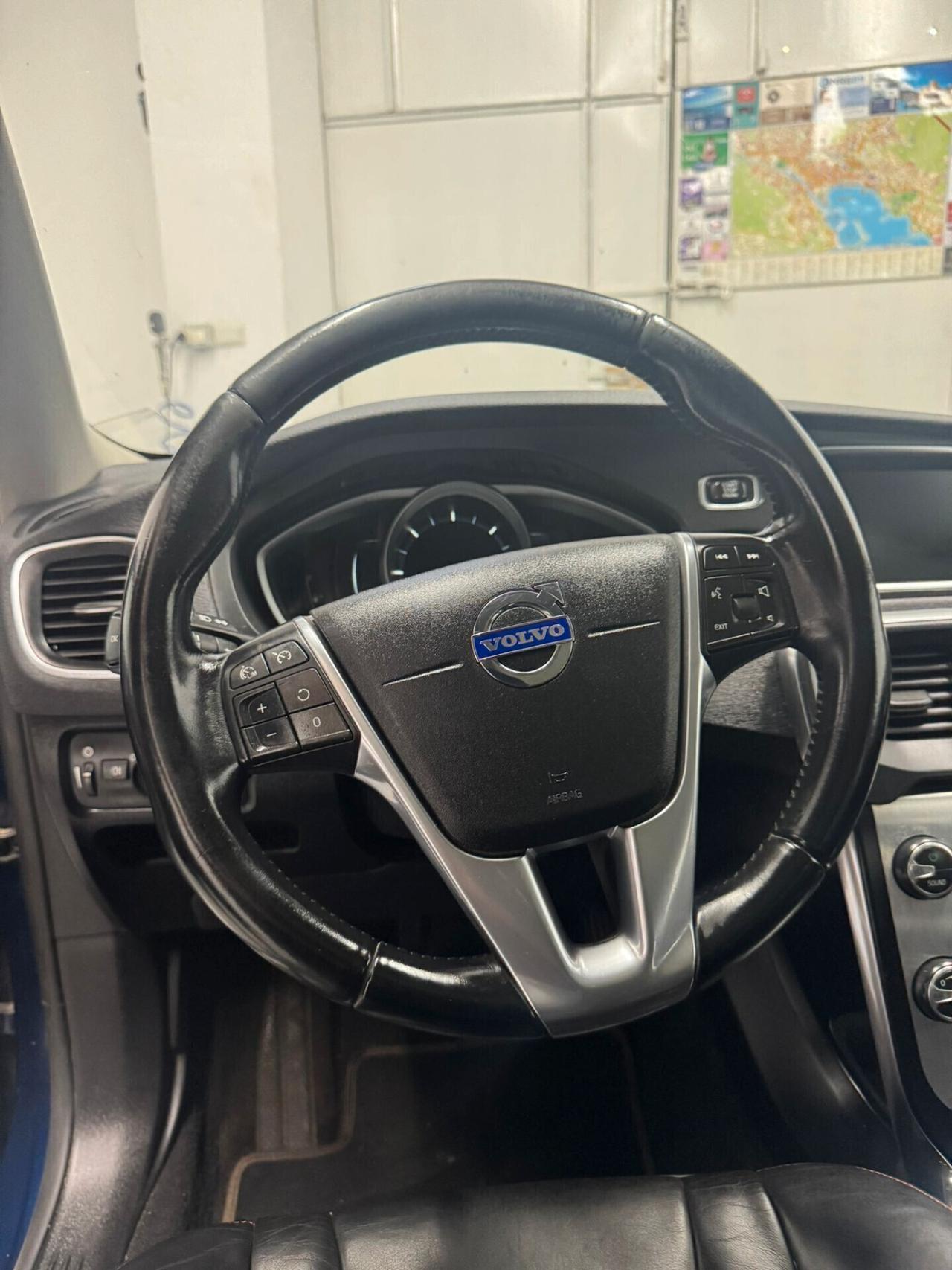 Volvo V40 D2 1.6 Summum
