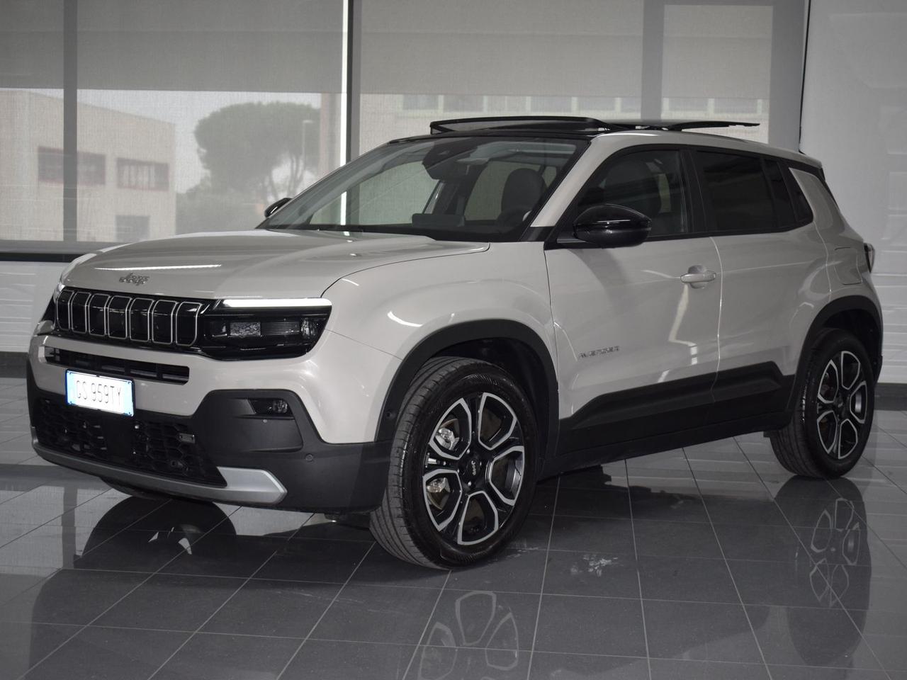 Jeep Avenger 1.2 e-HYBRID Summit