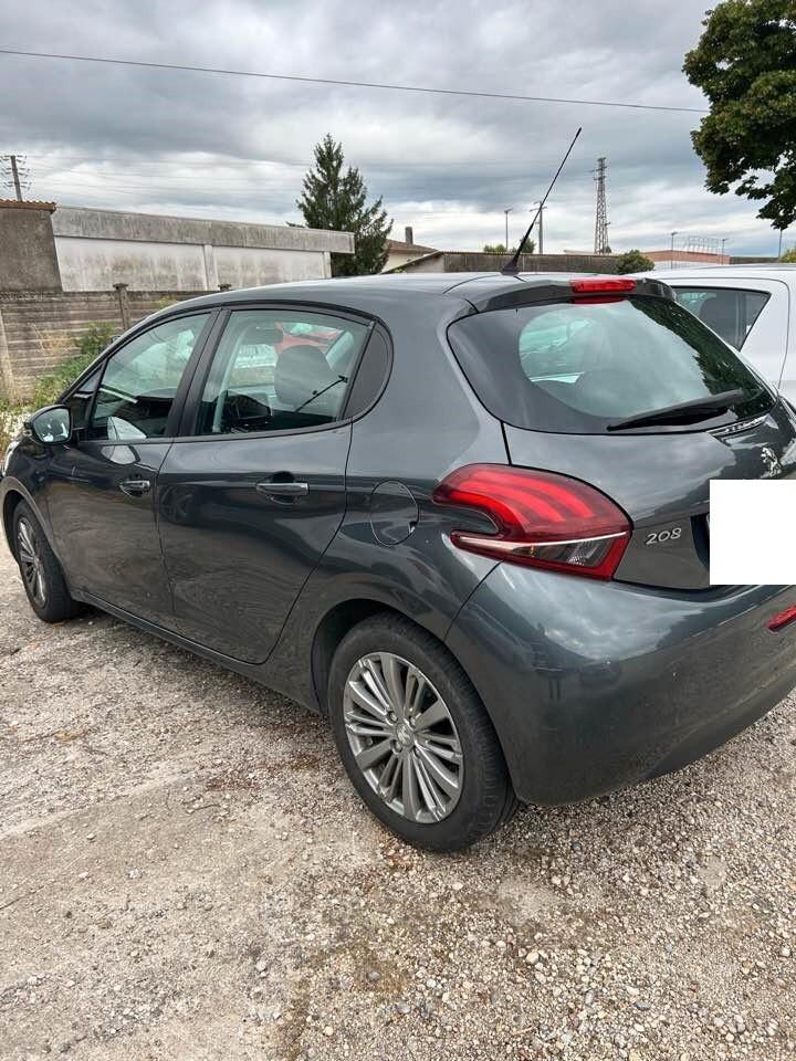 Peugeot 208 1.2 Benzina PureTech 82 5 porte Allure OK NEO PATENTATI