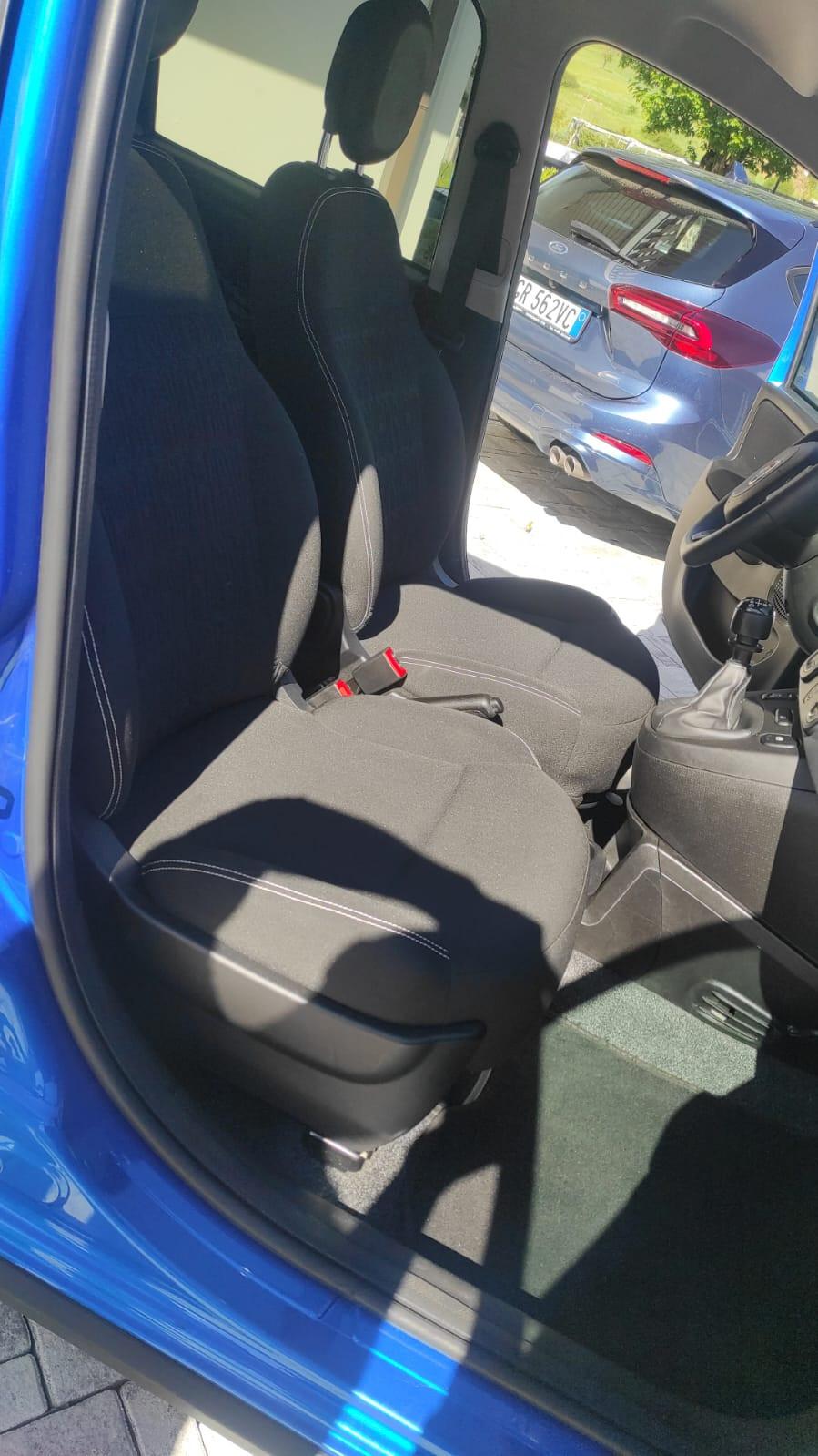 FIAT PANDA CITY CROSS 1.0 IBRIDA 70CV BLU ITALIA