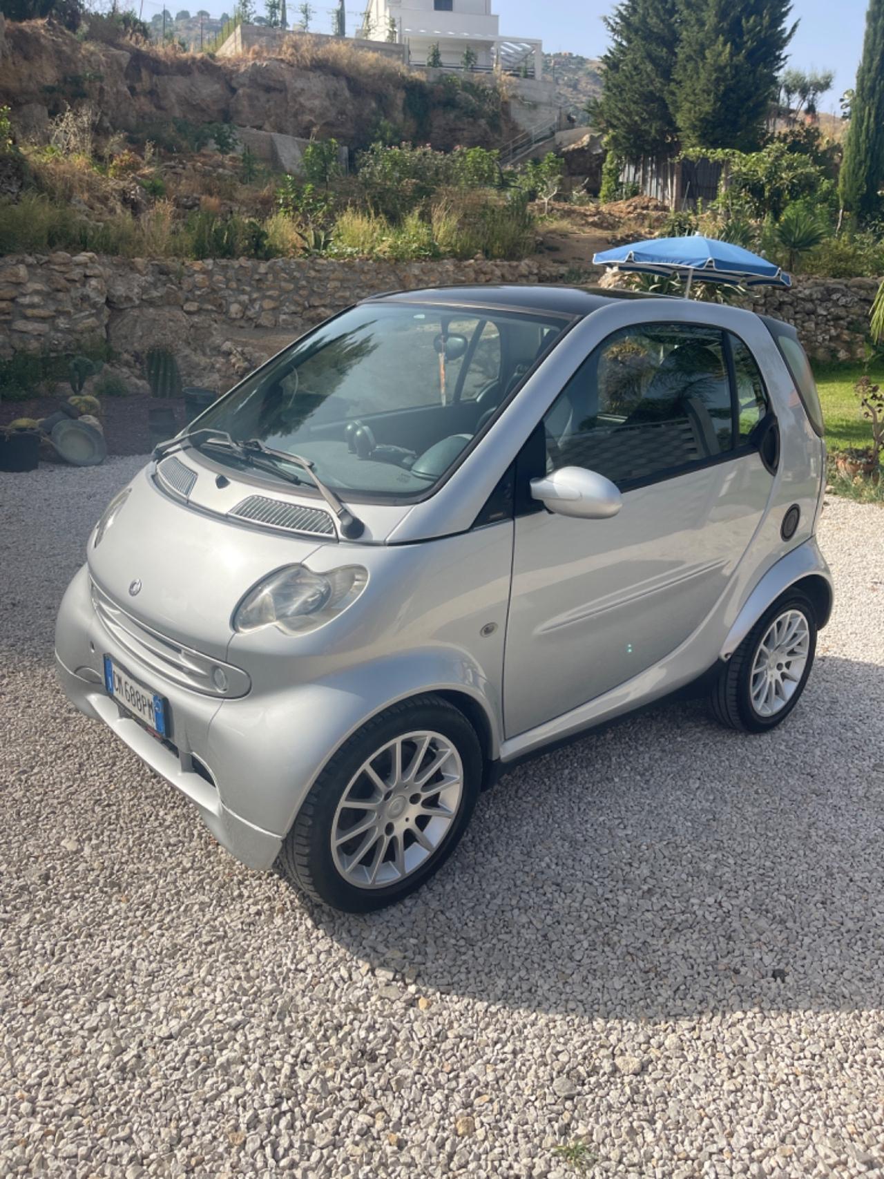 Smart ForTwo 700 coupé passion (45 kW)