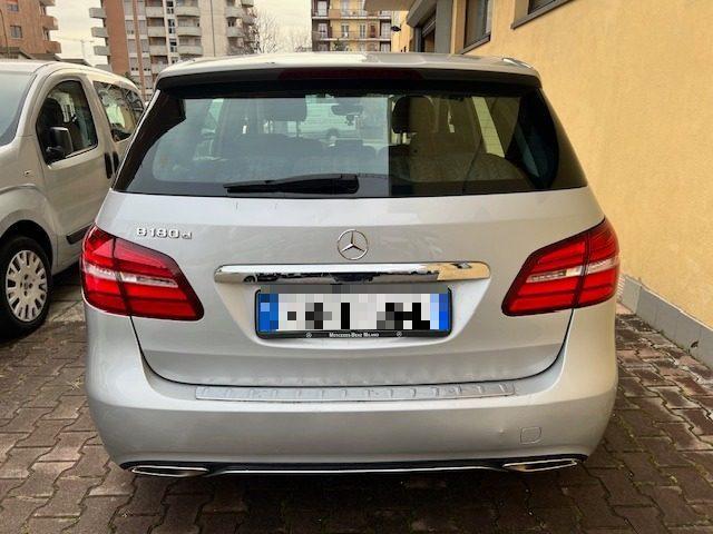 MERCEDES-BENZ B 180 d Automatic Premium