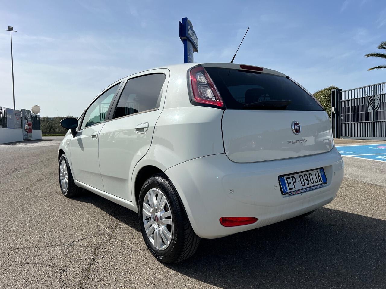 Fiat Punto 5p. 1.3 MJT 75 CV Lounge. - 2012