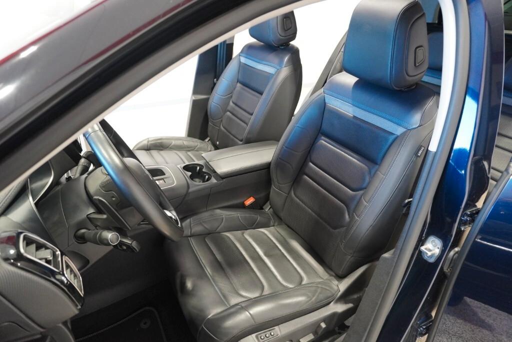CITROEN C5 AIRCROSS 1.5 BLUEHDI 130CV EAT8 SHINE PACK ( FARI LED - TETTO PANORAMICO APR. - COCKPIT - ADAPTIVE CRUISE - PELLE - NAVI - MIRROR - PDC - TELECAMERA ANTPOST. - CERCHI 19 )