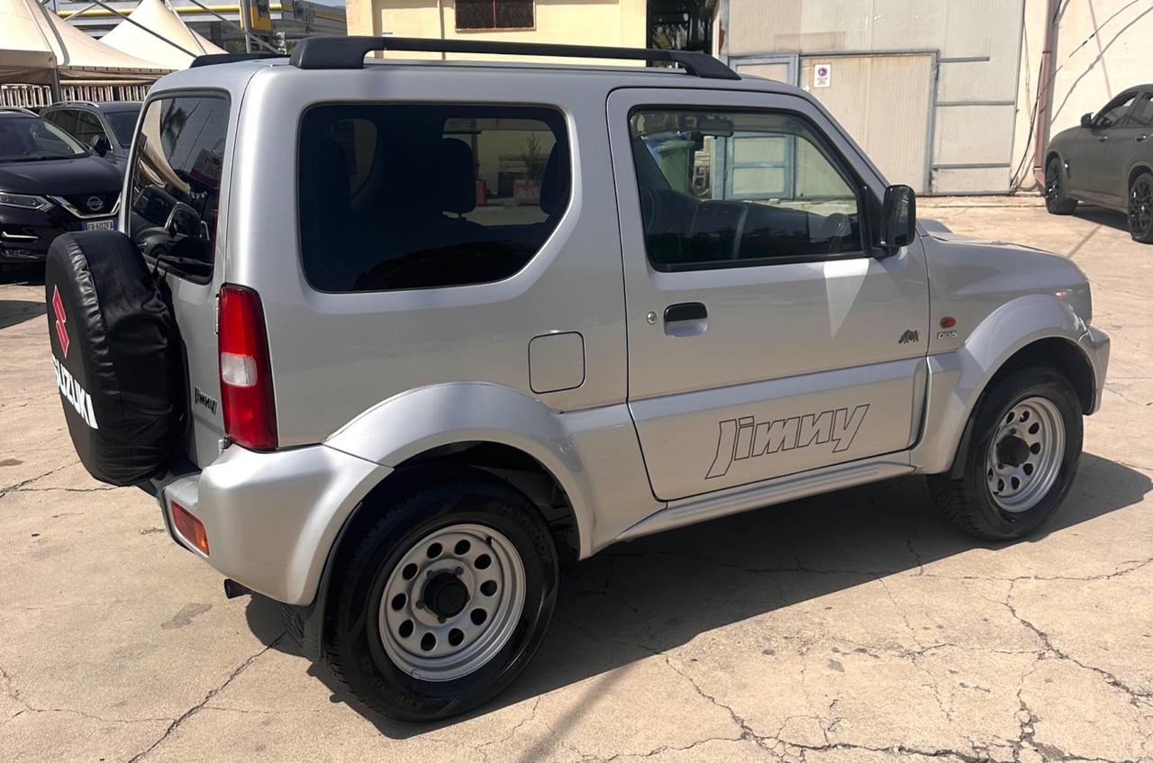 Suzuki Jimny 1.5 DDiS 65cv TOP 4WD Pari al nuovo…
