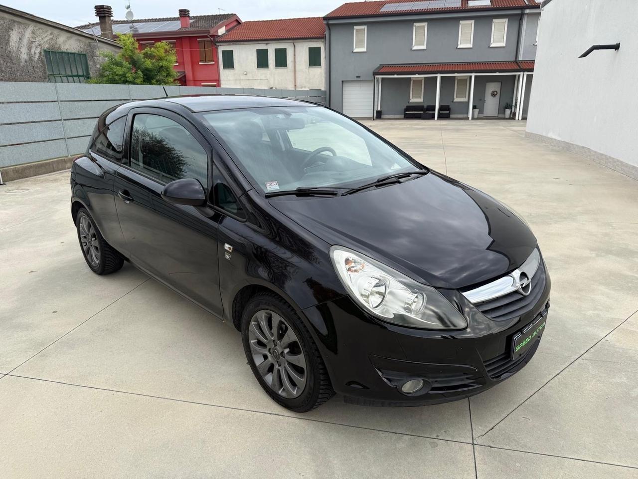 Opel Corsa 1.2 3 porte Sport