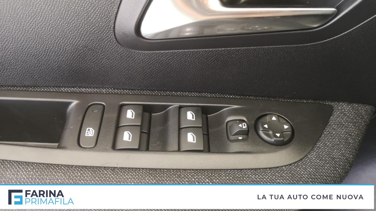 PEUGEOT 208 1.2 hybrid Business 110cv e-dcs 6