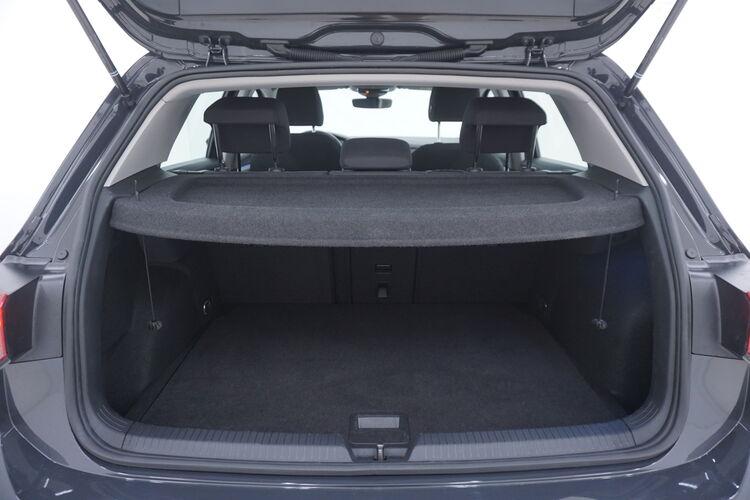 Volkswagen Golf DSG Life BR177175 1.0 Mild Hybrid 110CV