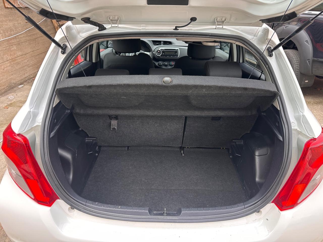 Toyota Yaris 1.0 5 porte Lounge