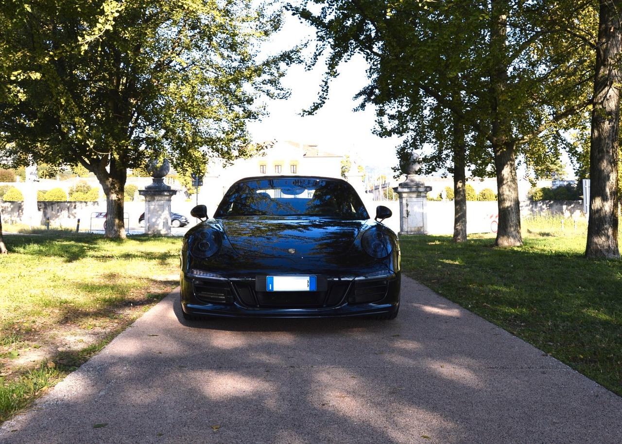 Porsche 911 3.8 Carrera GTS Cabriolet