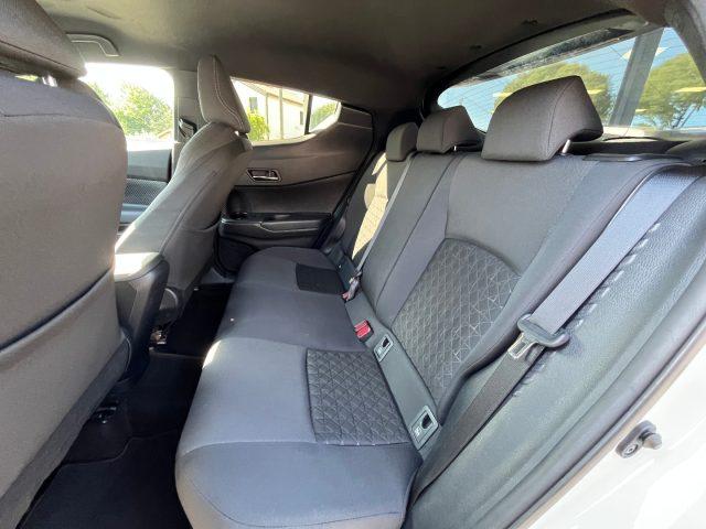 TOYOTA C-HR 1.8 Hybrid E-CVT Trend #Camera #CarPlay