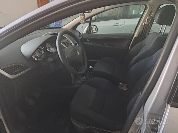 Peugeot 207 sw 1.6 hdi unico prop 2008 tetto aprib