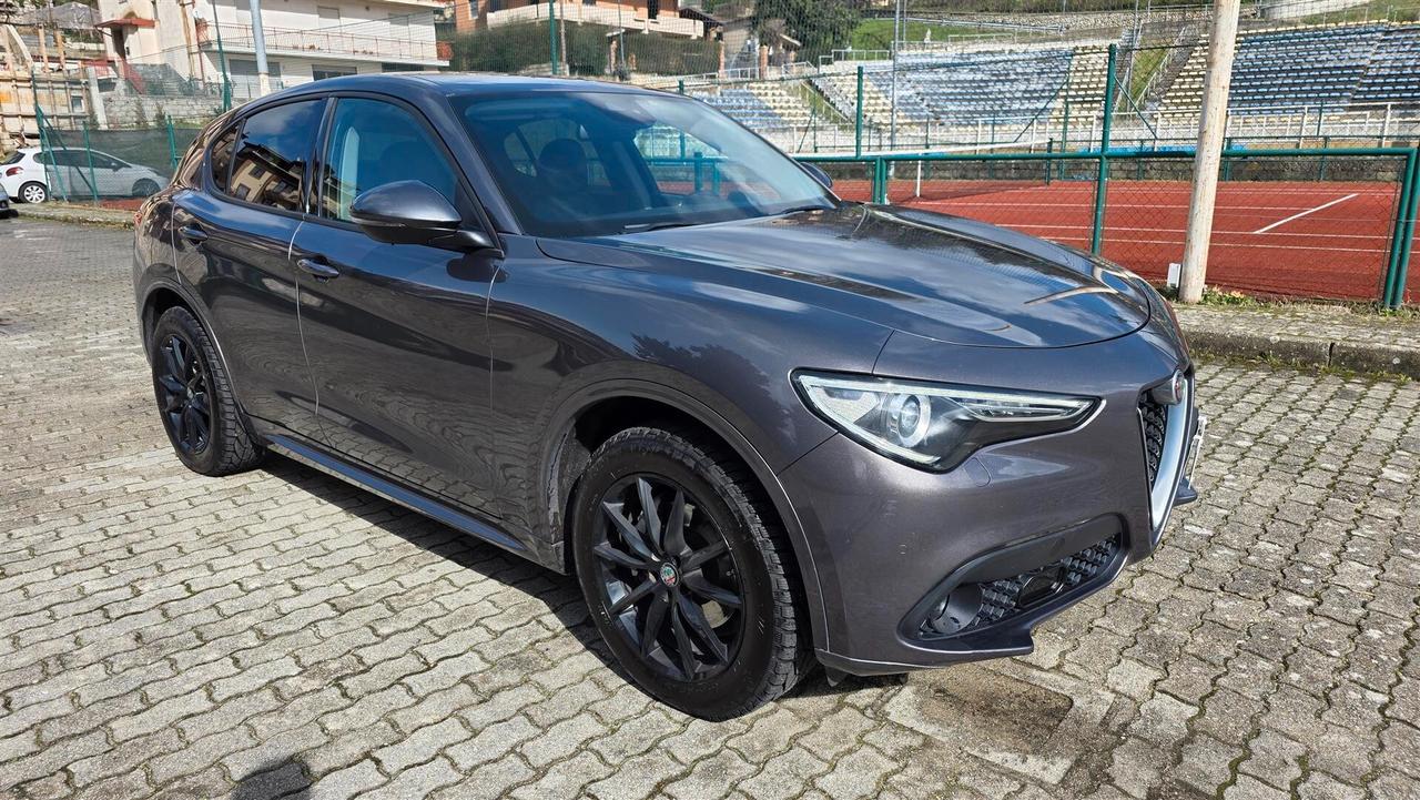 Alfa Romeo Stelvio 2.2 Turbodiesel 210 CV AT8 Q4 Executive
