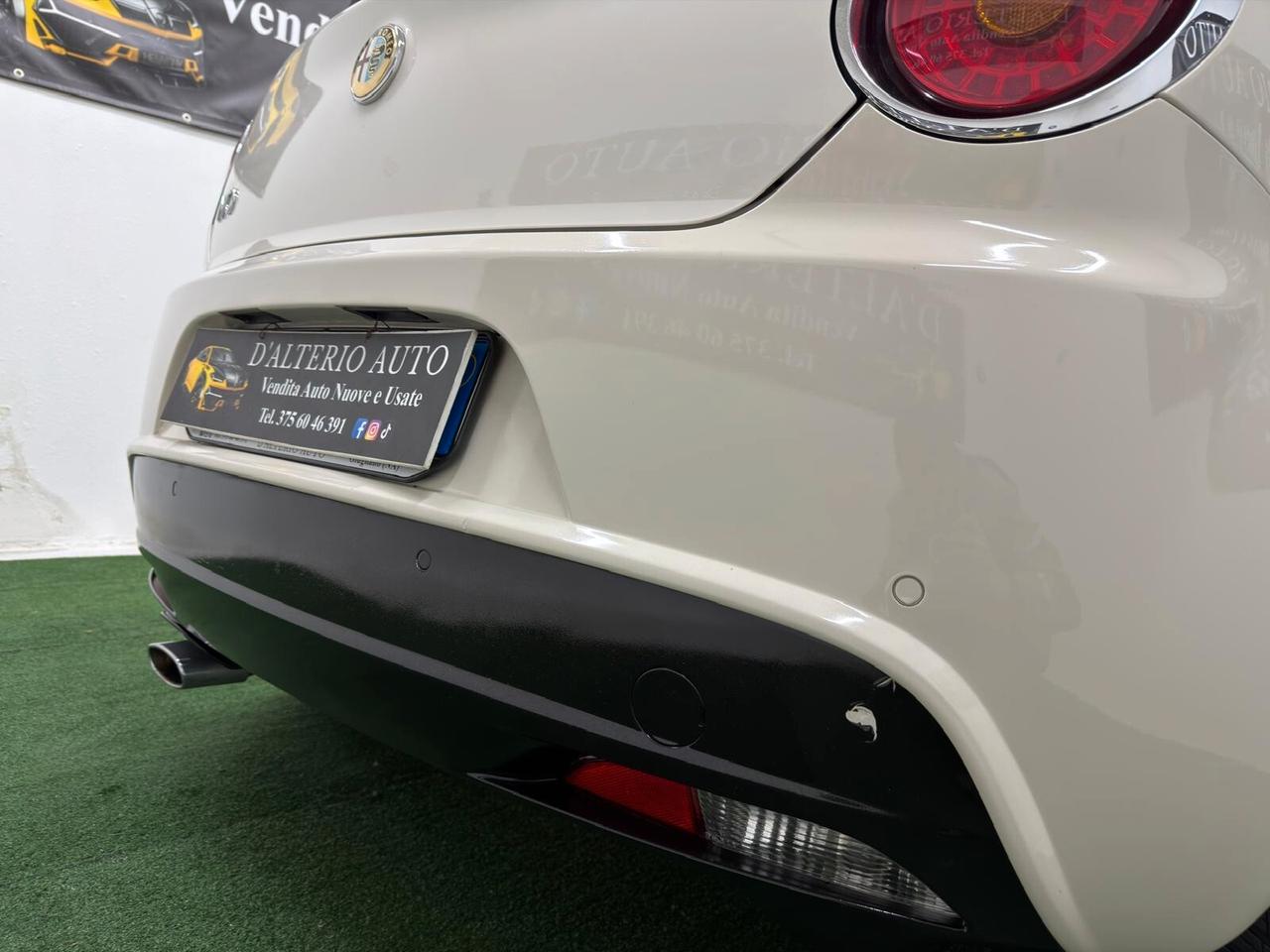 Alfa Romeo MiTo 1.4 78 CV Distinctive Sport Pack