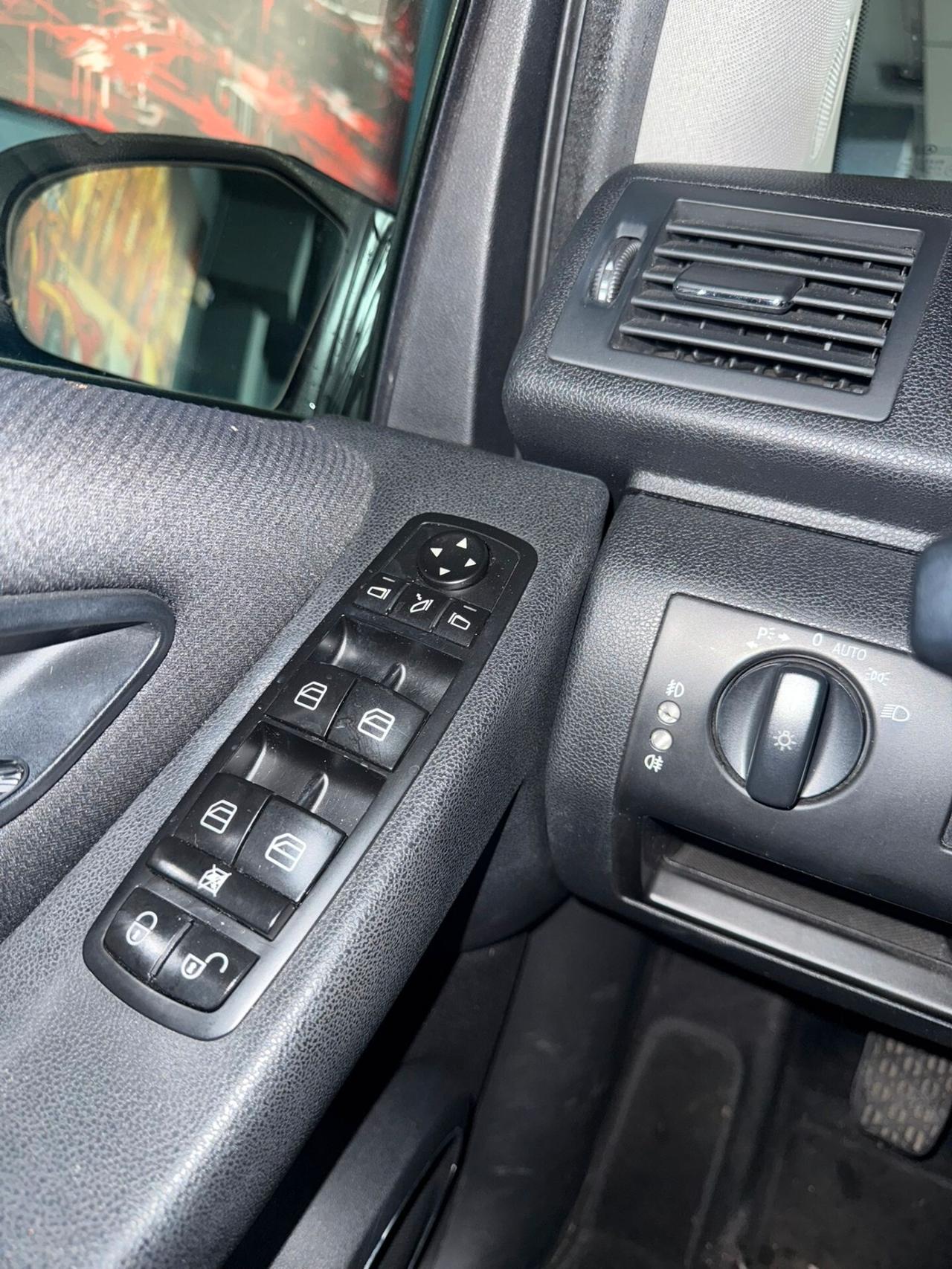 A200 136CV ENTRA OVUNQUE DENTRO MILANO!