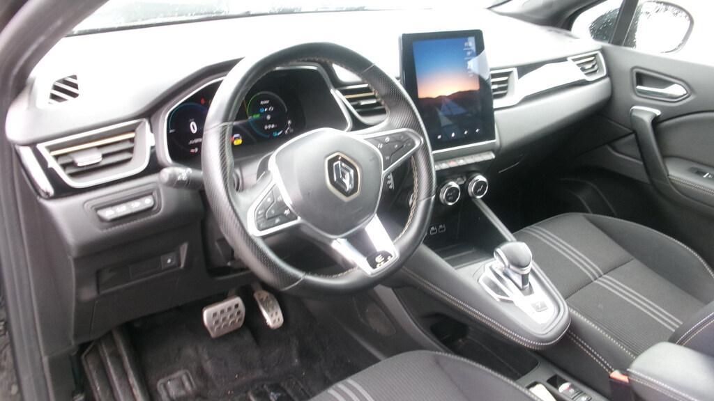 Renault Captur 1.6 Plug-in Hybrid E-Tech Engineered Auto