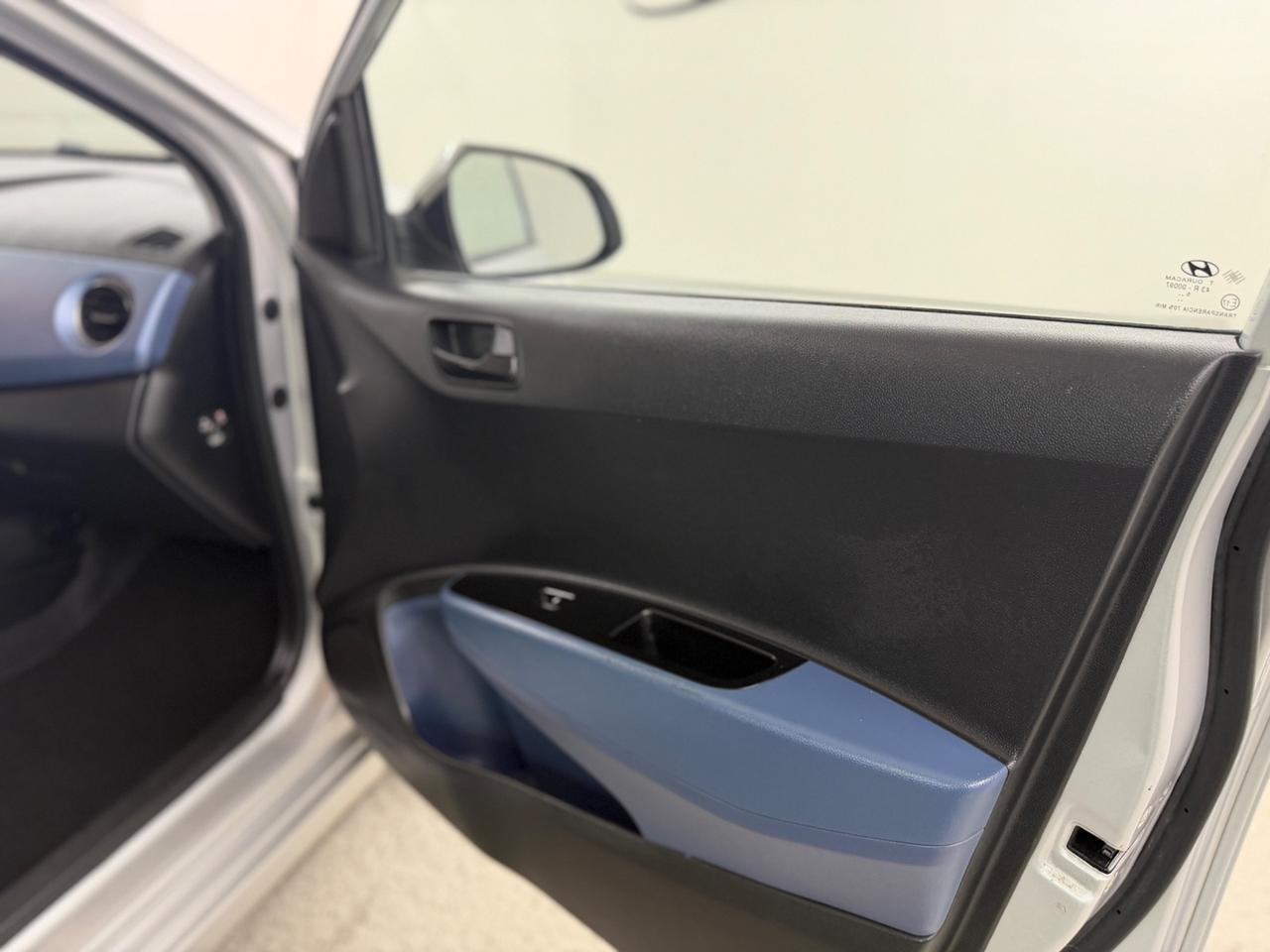 HYUNDAI i10 (anno 2016)