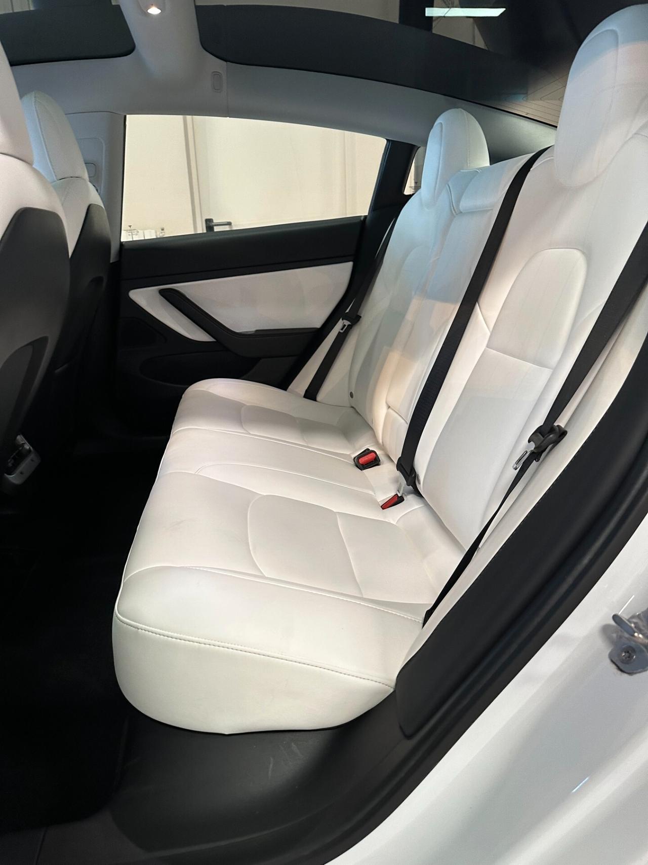 Tesla Model 3 Long Range AWD Long Range