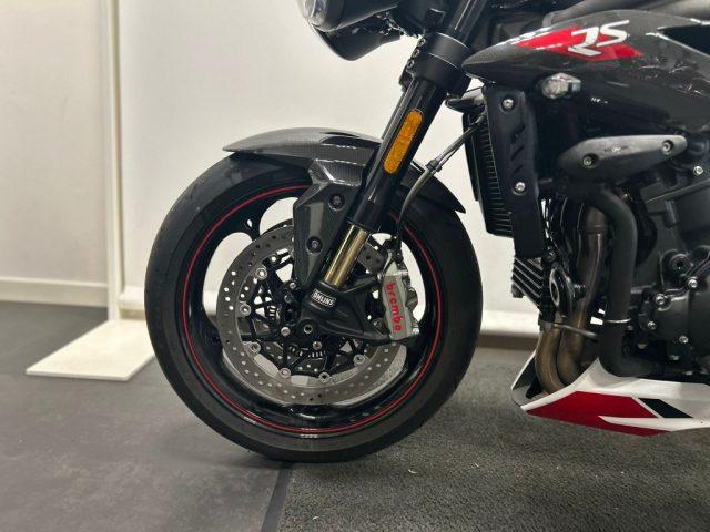 TRIUMPH Speed Triple RS TRIUMPH SPEED TRIPLE RS 1050