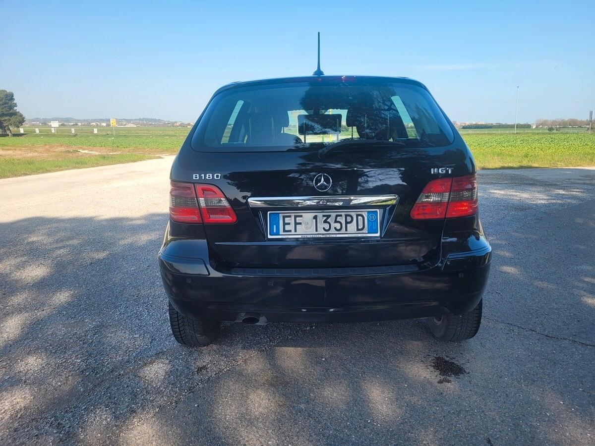 Mercedes-benz B 180 NGT BlueEFFICIENCY Executive