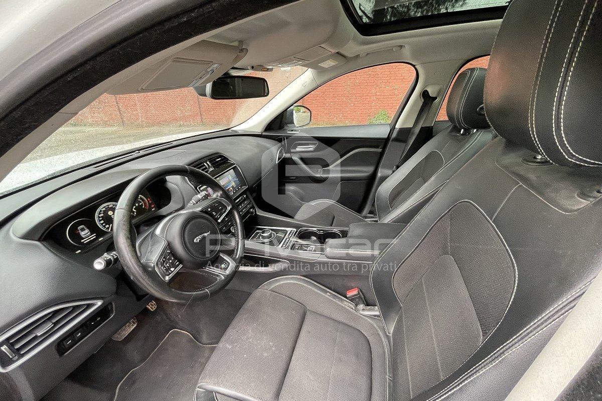 JAGUAR F-Pace 2.0 D 180 CV AWD aut. R-Sport