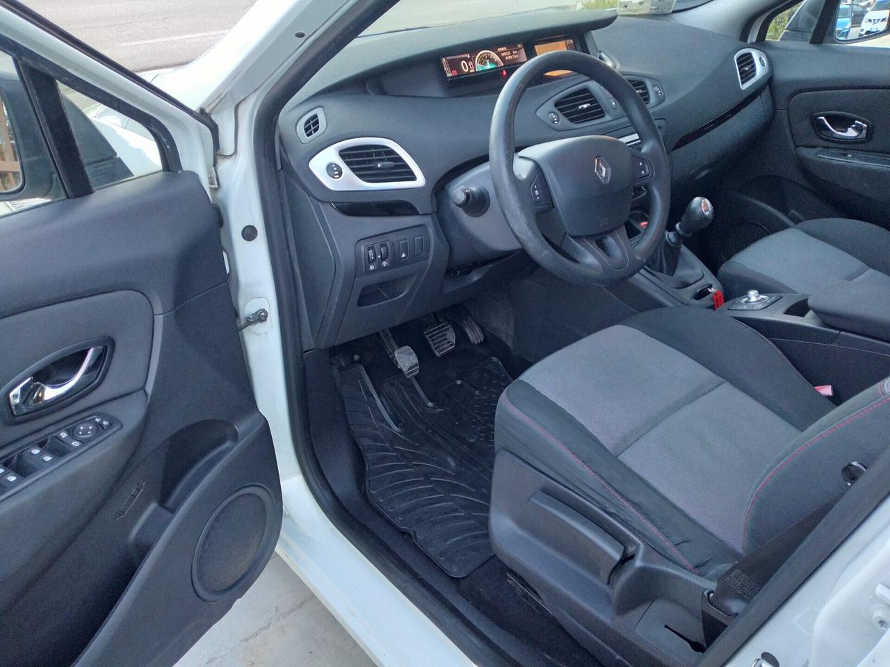 Renault Scénic X-Mod 1.5 dCi 110CV Dynamique