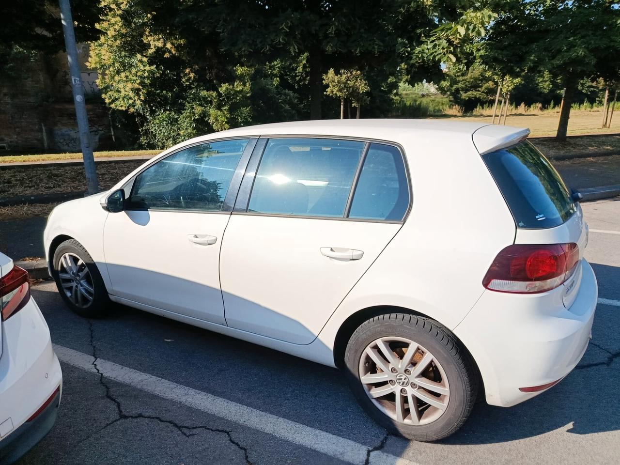 Volkswagen Golf 1.6 TDI DPF 5p. Ok neopatentati
