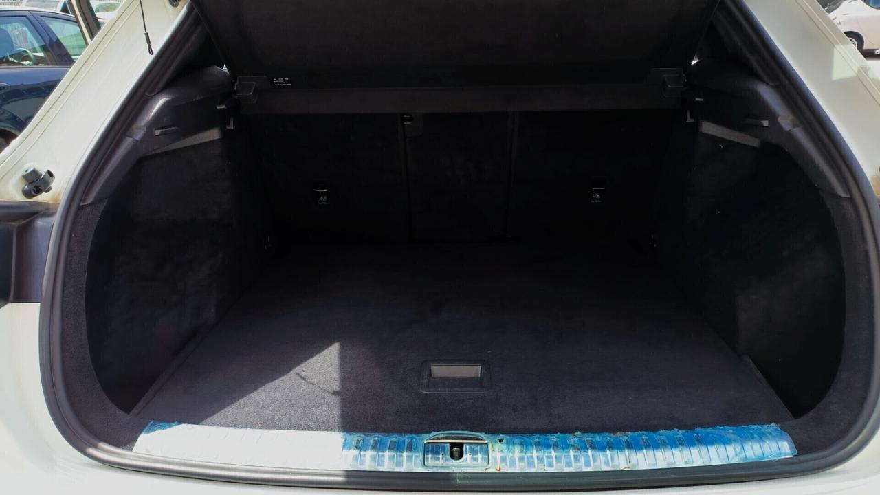 Audi Q3 35 2.0 TDI 150CV S tronic S line edition