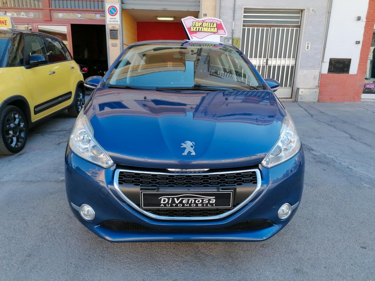 Peugeot 208 1.4 HDi 68 CV 5 porte Allure