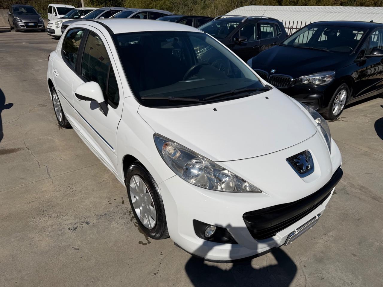 Peugeot 207 1.4 HDi 70CV 5p. Energie / 140.000KM