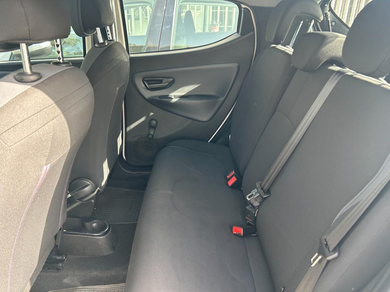 Lancia Ypsilon 1.2 69 CV 5 porte Gold