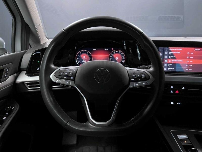 VOLKSWAGEN Golf 8ª serie Golf 1.0 eTSI EVO DSG...