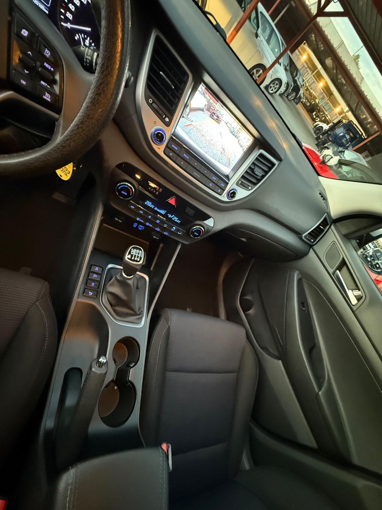 Tucson 1.6 dci -unipro-117 mila km -rate-garanzia-E6