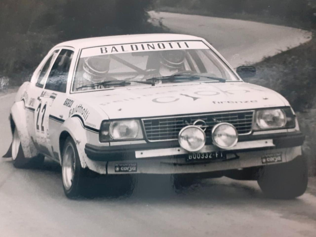 Opel Ascona 1.3 4 porte LS