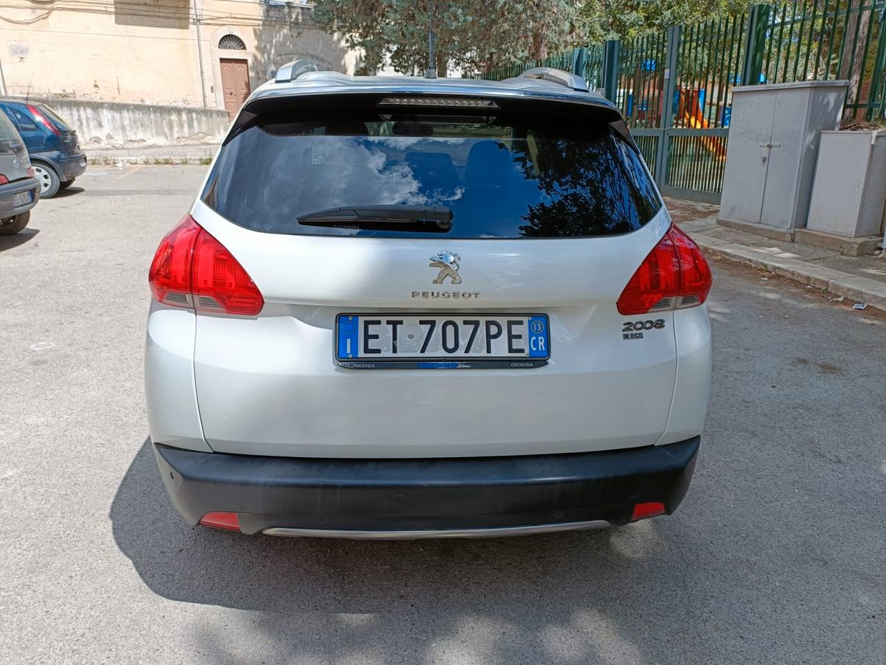 Peugeot 2008 1.6 e-HDi 92 CV Stop&Start Allure