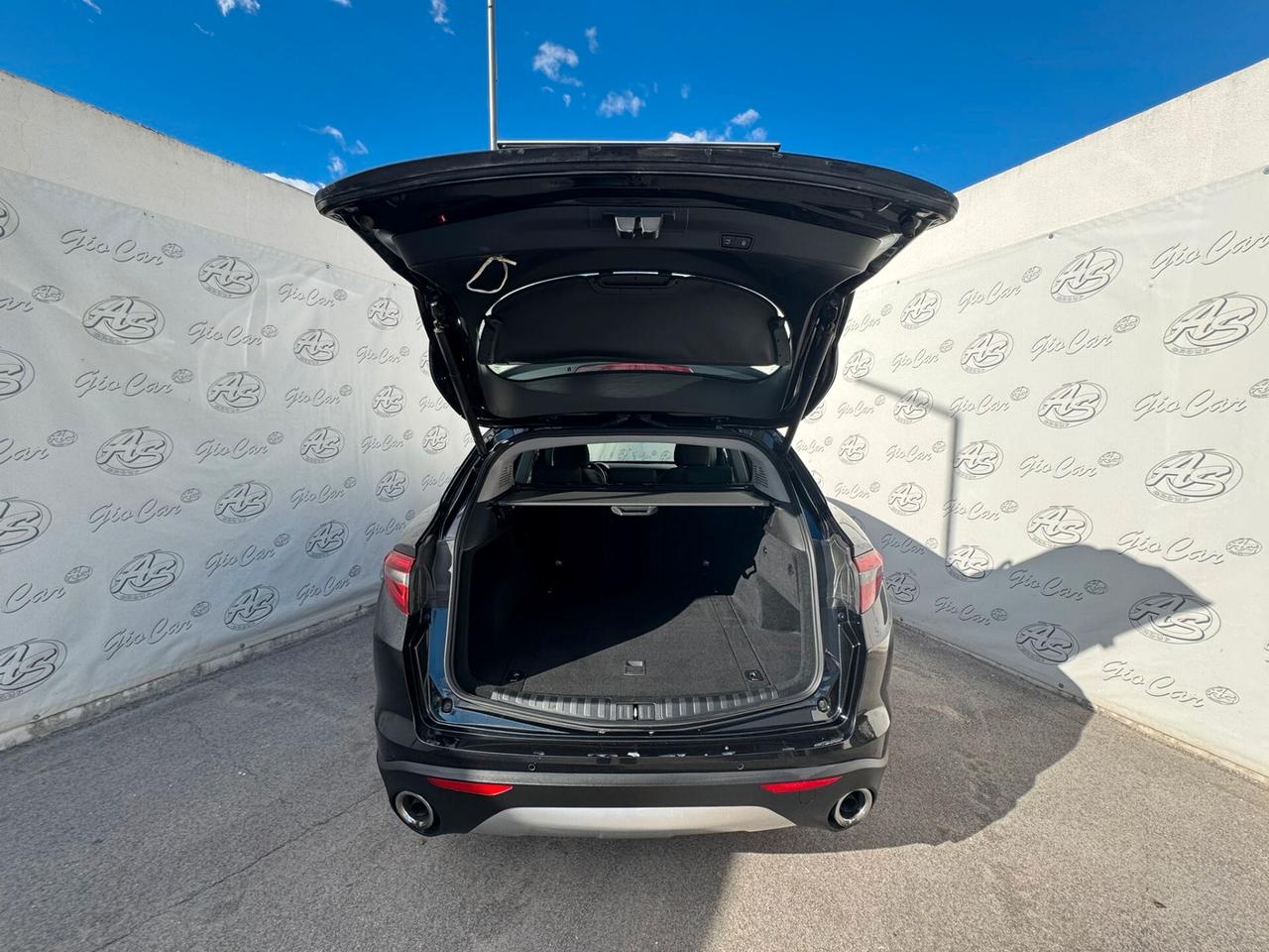 Alfa Romeo Stelvio 2.2 Td 190cv Business AT8 Q4 Automatic F1 Navi Port.El.