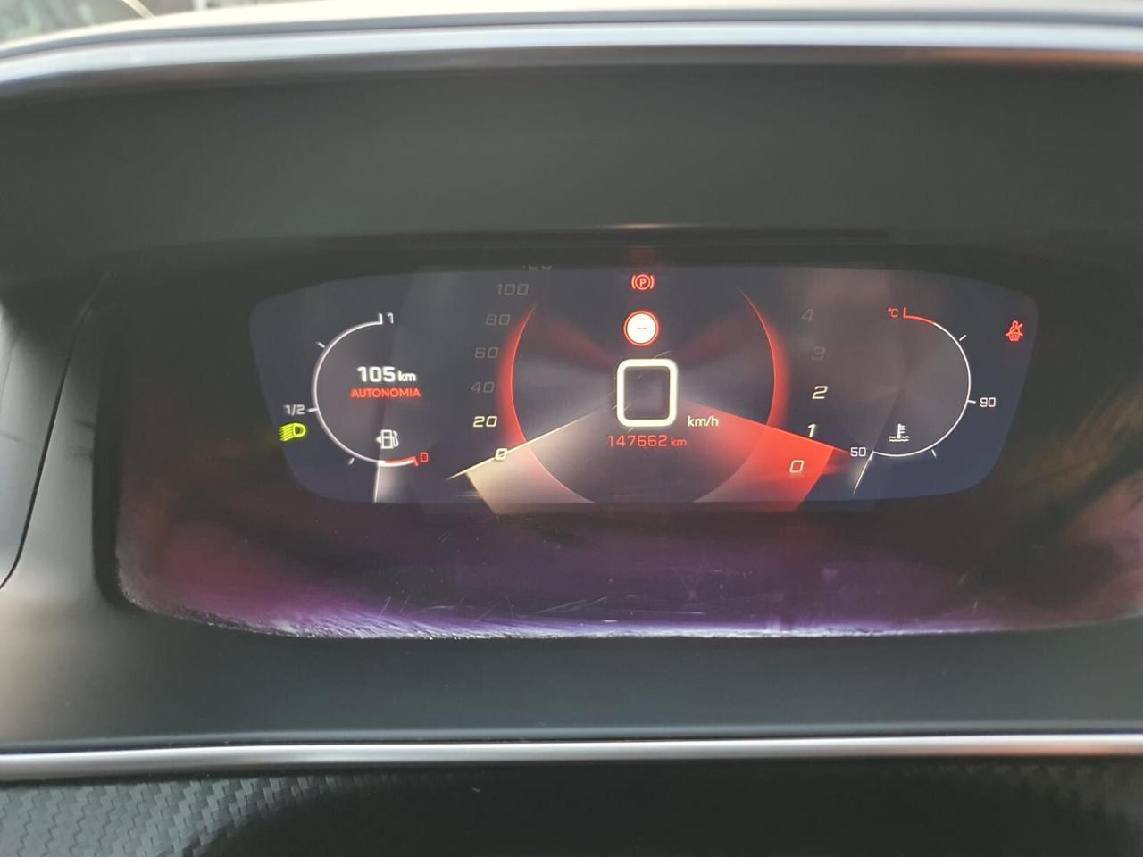 Peugeot 2008 BlueHDi 100 S&S Allure